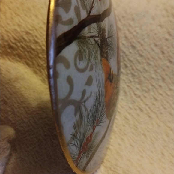 Cardinal Ornament M/F Holiday Scene - Picture 6 of 8